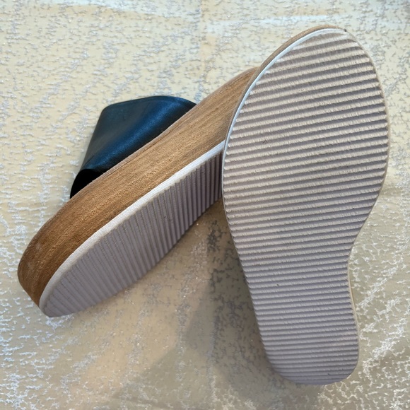 NWOT Tibi New York Black Leather Platform, Slip on, Mules. Comfortable & modern - Picture 5 of 7